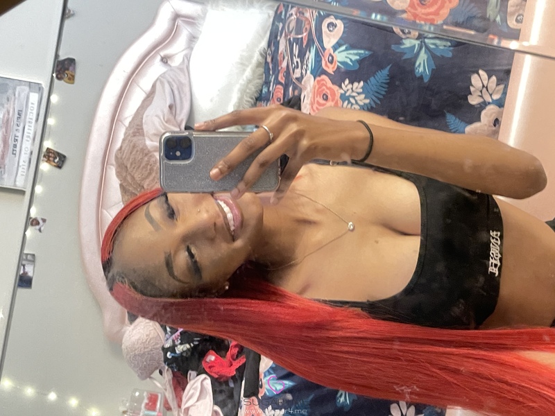 Prettyylilv  Picture