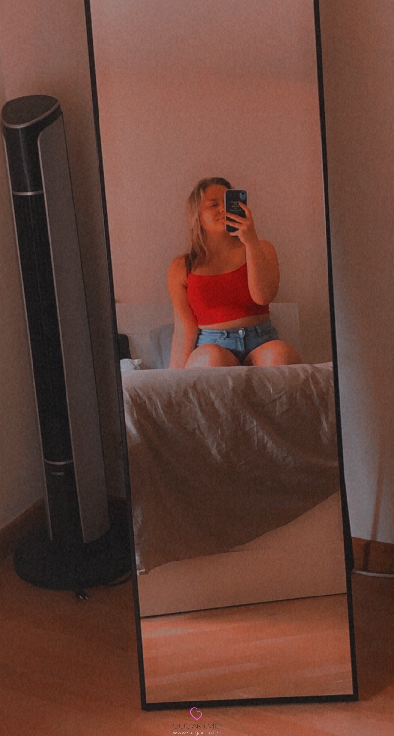 BlondeSugaBoo Picture