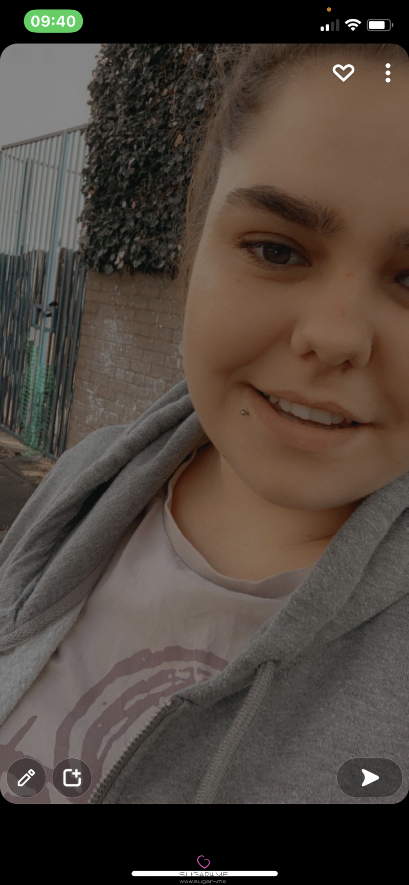 Lorziee Picture